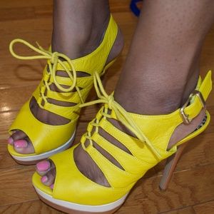 Jessica Simpson Heels